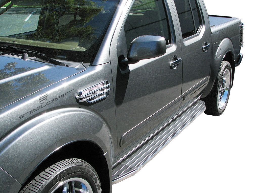 Steelcraft STX100 Running Boards - Black / Stainless Trim - 2014-2025 Nissan Frontier Crew Cab (140950)