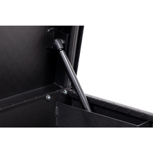 Weather Guard 178-52-04 Lo-Side Box