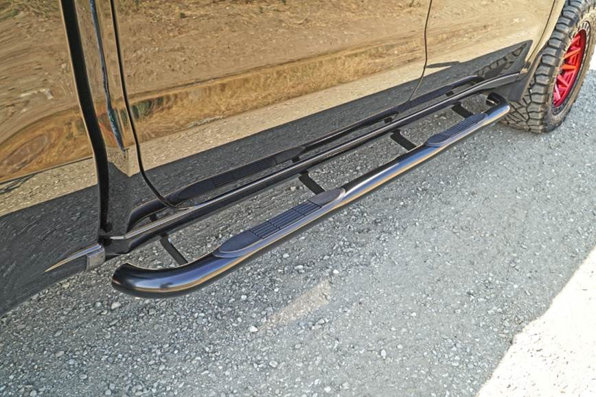Steelcraft 3" Round Sidebars - Black - 2019-2025 Chevy/GMC Silverado/Sierra 1500 / 2020-2025 Silverado/Sierra 2500/3500 Crew Cab (202280)