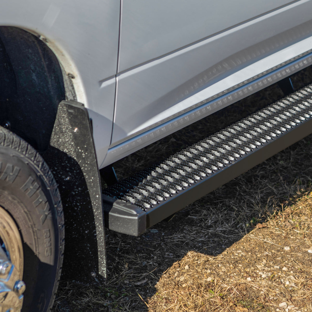 LUVERNE 415098-401733 Grip Step Aluminum 98-In Wheel to Wheel Running Boards, Fits Select Ford F-250, F-350 and F-450 Super Duty