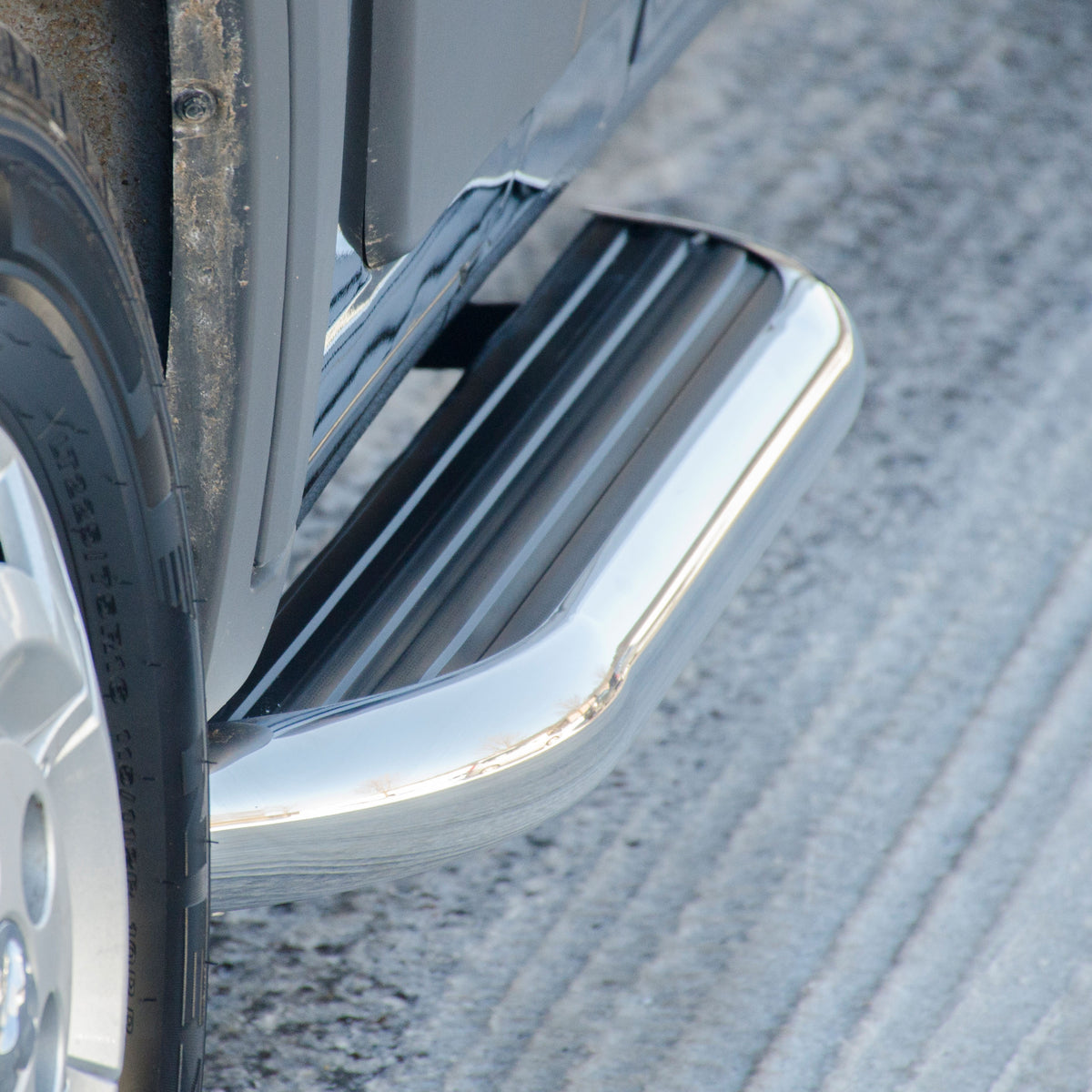 LUVERNE 575100-571477 MegaStep 100, 36-Inch Premium Non-Skid Aluminum Running Boards, Compatible with Select Ram ProMaster