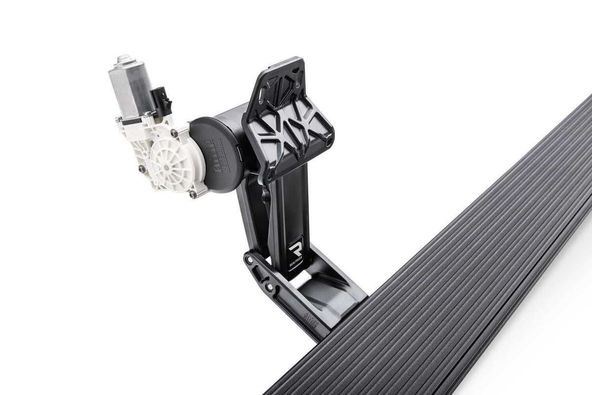 RealTruck AMP Research Powerstep Plug-N-Play - 22-26 F250/F350/F450 Super/SprCrw; Works only w/Sync 4