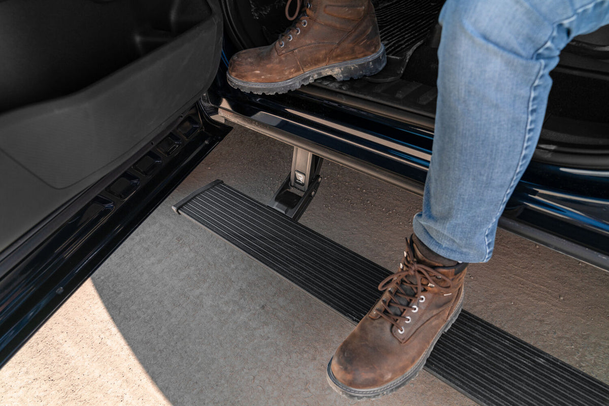 RealTruck AMP Research Powerstep Plug-N-Play-15-20 Tahoe, Suburban, Yukon and XL, Escalade (Incl ESV)