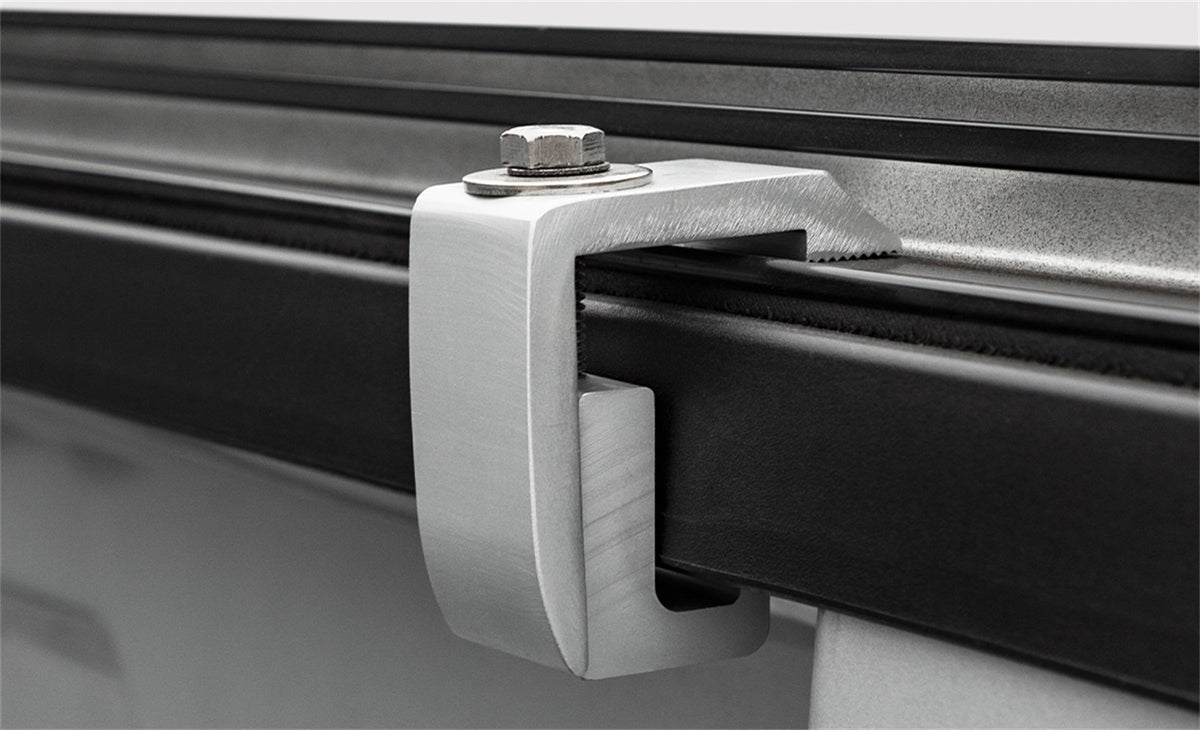 OUTLANDER™ Soft Truck Topper - J1040029