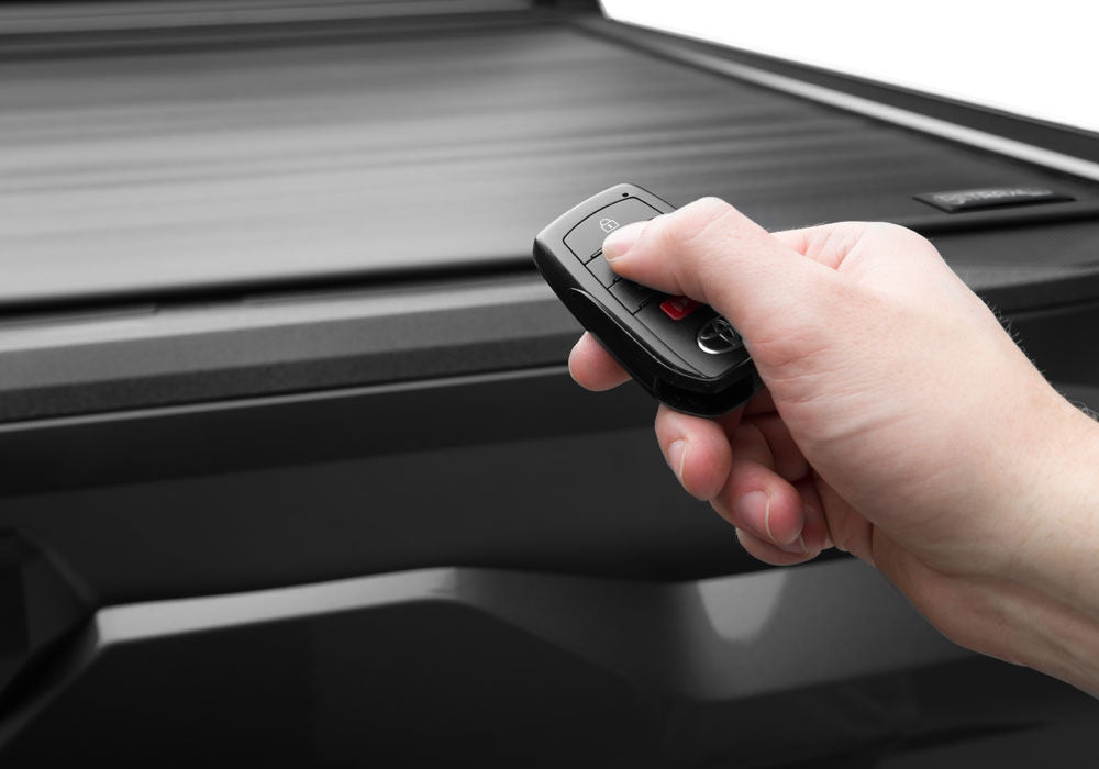 EQ Retractable Tonneau Cover-2014-2018 (2019 Legacy/Limited) Chevy Silverado/GMC Sierra 1500/2015-2019 2500HD/3500HD 6' 6" Bed without Stake Pockets-Standard Rails