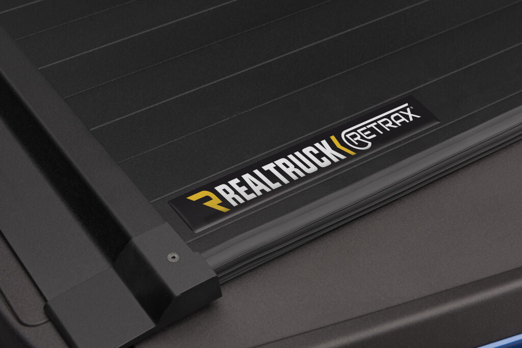 Retrax IX Tonneau Cover - 2021-2027 Ford F-150 (Including Lightning) 5' 7" Bed