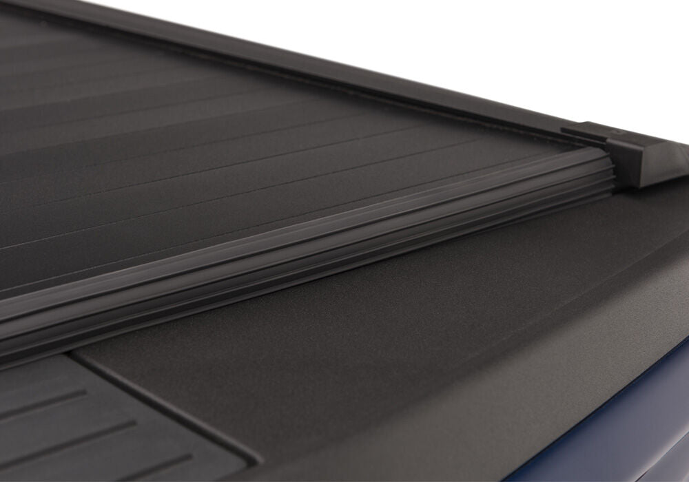 Retrax IX Tonneau Cover - 2019-2026 Chevy Silverado/GMC Sierra (without CarbonPro Bed) 5' 9" Bed