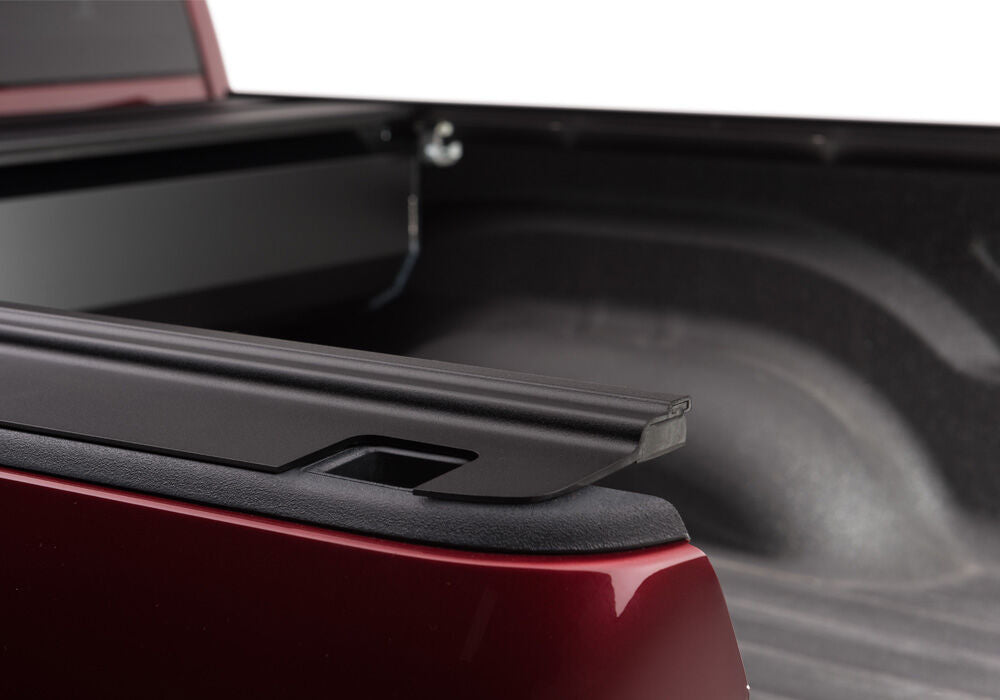 RetraxONE MX Retractable Tonneau Cover - Matte One Piece Polycarbonate Finish - 2019-2027 (New Body Style) Ram 5' 7" Bed with RamBox with or without Multifunction Tailgate without Stake Pockets