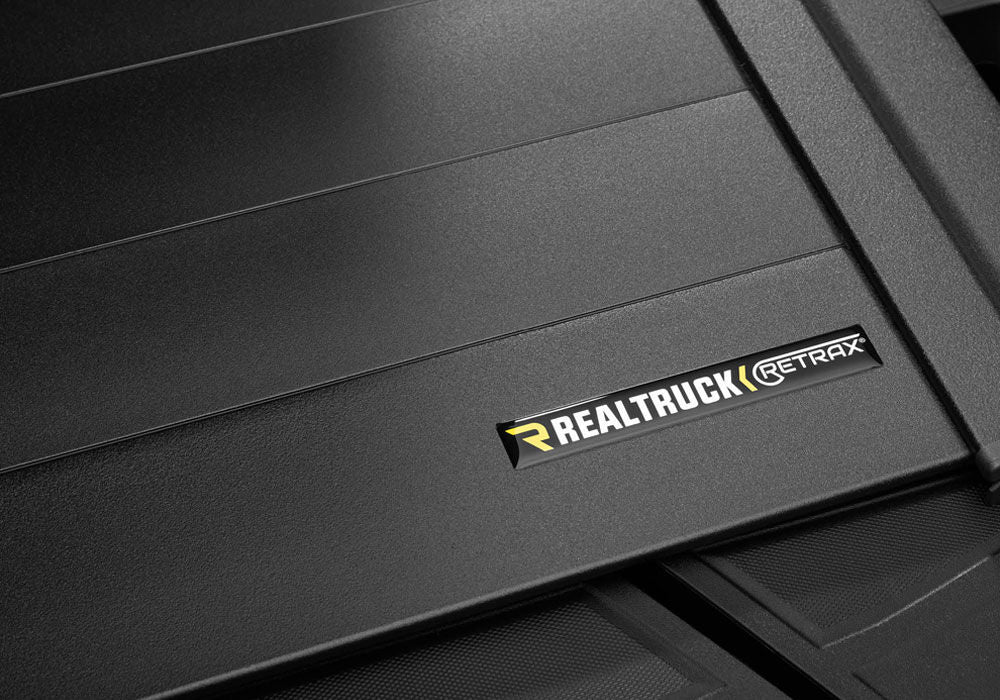 RetraxPRO MX Retractable Tonneau Cover - Rugged - Aluminum Construction - Matte Black - 2004-2024 Nissan Titan King Cab 6' 6" Bed with or without Utili-Track System without Stake Pockets