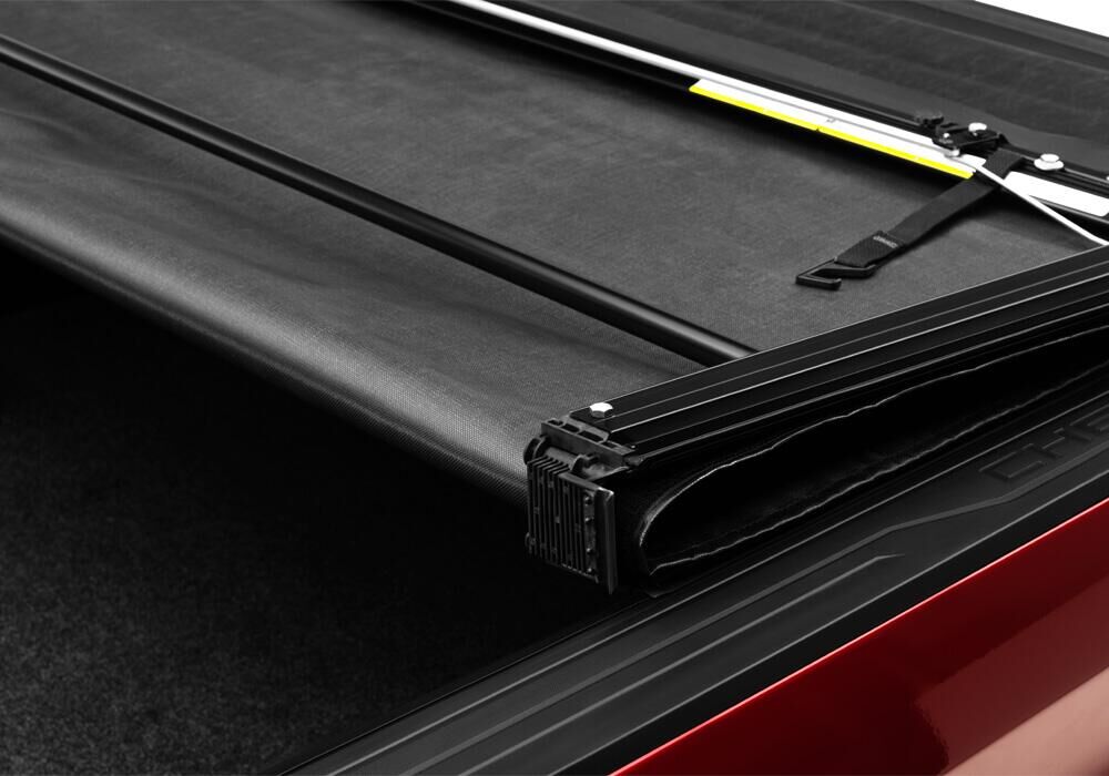 TruXedo Deuce Tonneau Cover - 2020-2027 Chevy Silverado/GMC Sierra 2500 HD/3500 HD 6' 9" Bed with or without MultiPro Tailgate
