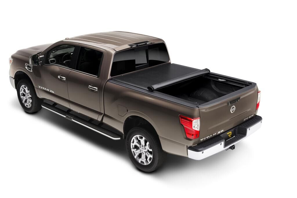 TruXedo Lo Pro Tonneau Cover - Black - 2016-2024 Nissan Titan 5' 7" Bed