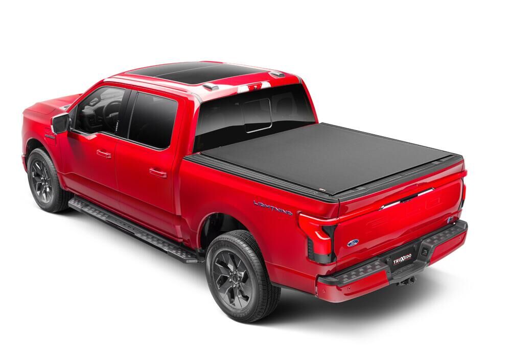 TruXedo Lo Pro Tonneau Cover - Black - 2015-2027 Ford F-150 5' 7" Bed (Includes Lightning)