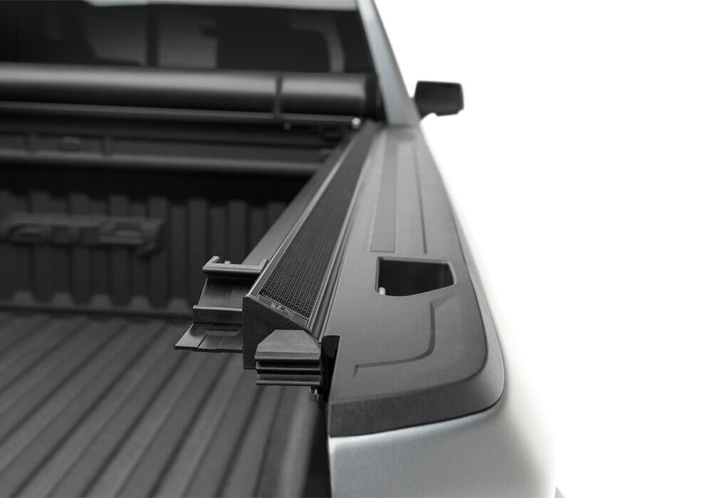 TruXedo Lo Pro Tonneau Cover - Black - 2019 (New Body Style)-2026 Chevy Silverado/GMC Sierra 1500 6' 7" Bed