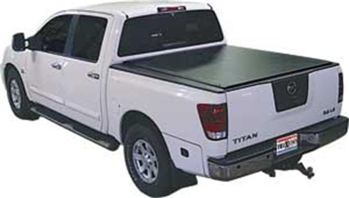 TruXedo Lo Pro Tonneau Cover - Black - 2004-2015 Nissan Titan 5' 6" Bed