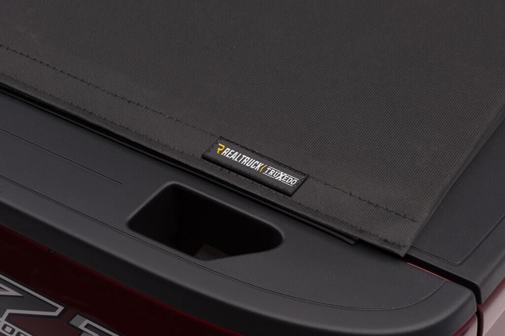 TruXedo Pro X15 Tonneau Cover - Black - 2022-2027 Nissan Frontier 6' 1" Bed