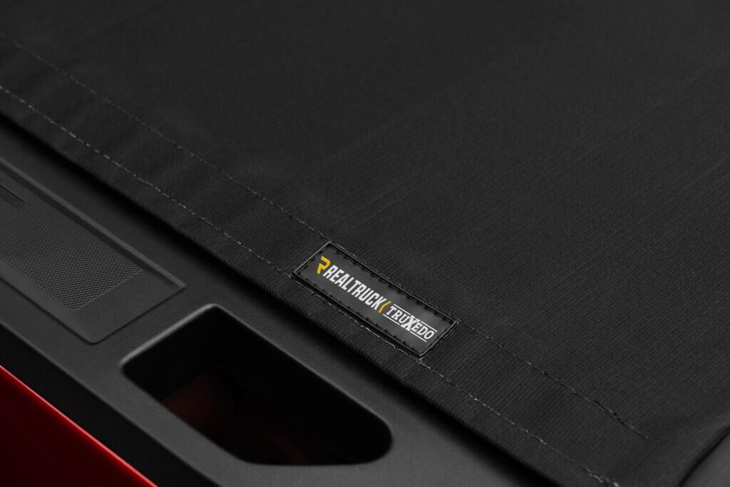 TruXedo Sentry CT Tonneau Cover - Black - 2019 (New Body Style)-2026 Chevy Silverado/GMC Sierra (without CarbonPro Bed) 5' 9" Bed