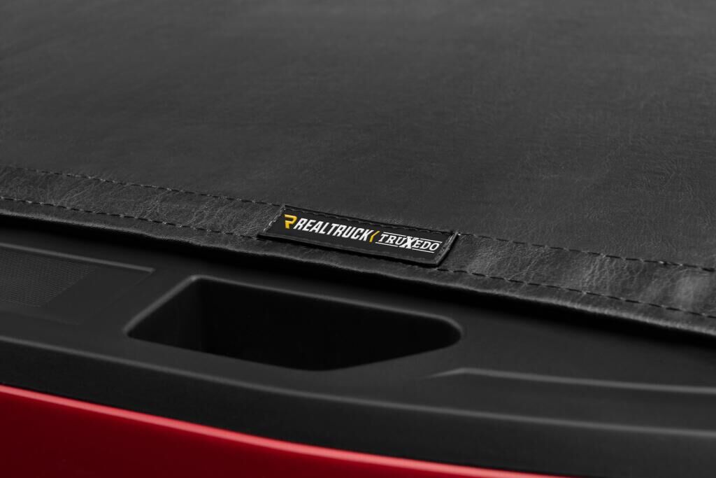 TruXedo Sentry Tonneau Cover - Black - 2019 (New Body Style)-2026 Chevy Silverado/GMC Sierra (without CarbonPro Bed) 5' 9" Bed