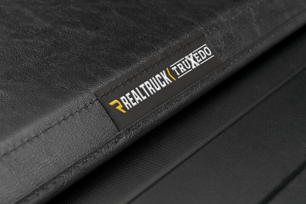 TruXedo TruXport Tonneau Cover - Black - 2019 (New Body Style)-2026 Chevy Silverado/GMC Sierra (without CarbonPro Bed) 5' 9" Bed