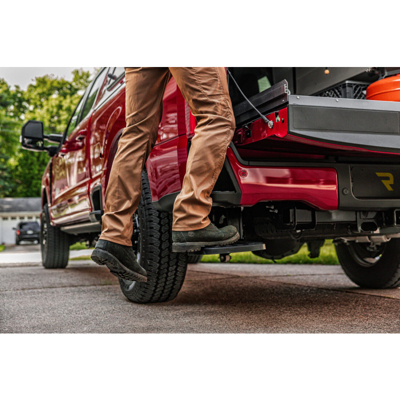 AMP Research BedStep Rear Bumper Step - 2023 Ford F-250/F-350 Super Duty (75330-01A)
